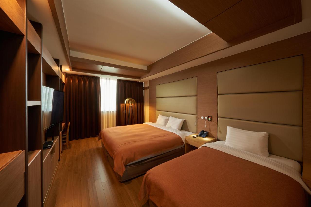 Gyeongju Gg Tourist Hotel Exterior foto